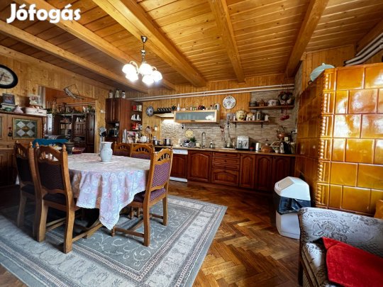 Eladó Rákospalotán egy vegyes funkciójú- lakások, üzletek- ingatlan