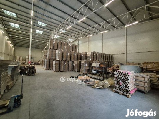 Eladó Raktár, Szentes