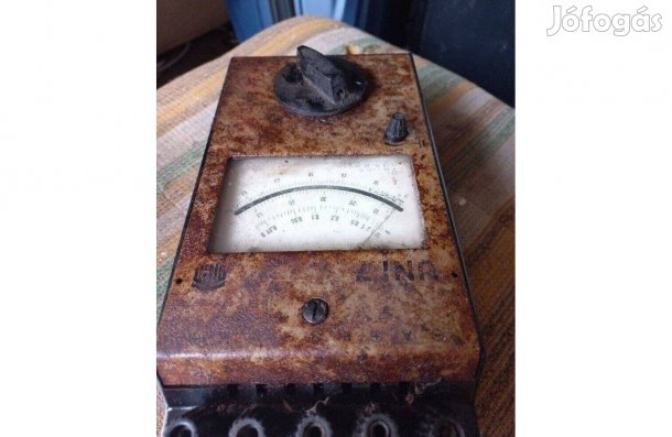 Eladó Régi analóg mérőműszer