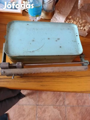 Eladó.Régi antik mérleg