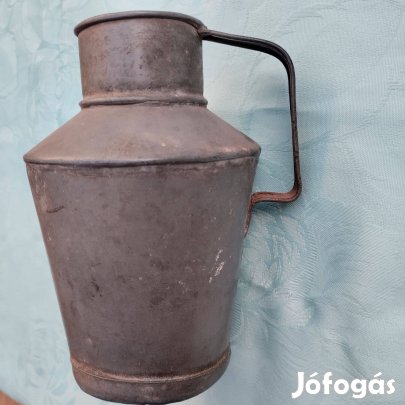 Eladó Régi bádog kanna