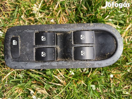 Eladó Renault Megane2 bal oldali első ablakemelő kapcsoló!