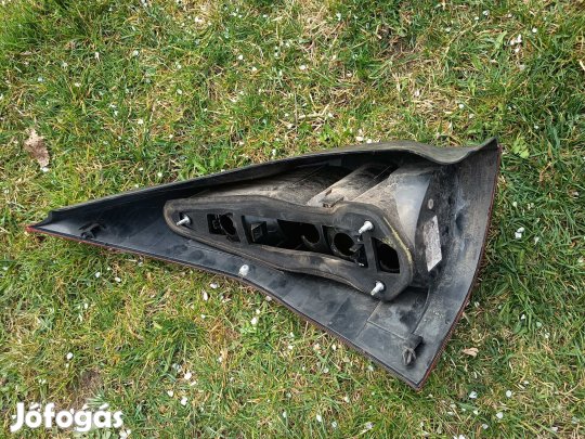Eladó Renault Megane2 jobb hátsó lámpabura!