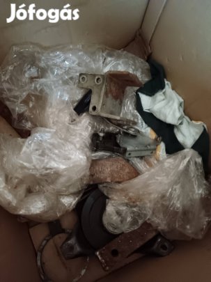 Eladó Robi 55 kapálógép motor szétszedve alkatrésznek, hiánytalan