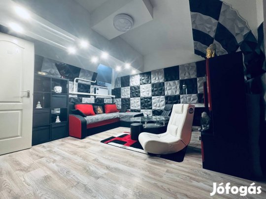 Eladó Rottenbiller utcai szuterén