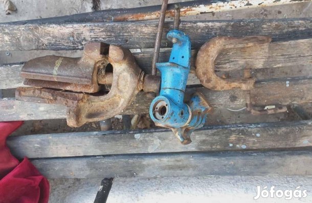 Eladó Satuk alkatrésznek