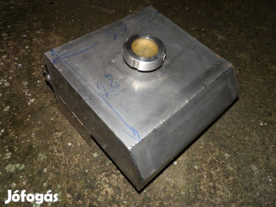 Eladó Saválló üzemanyag tank 10000 Ft-ért