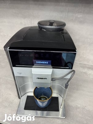 Eladó Siemens EQ.6 PLUS S300 - Ezüst Színben