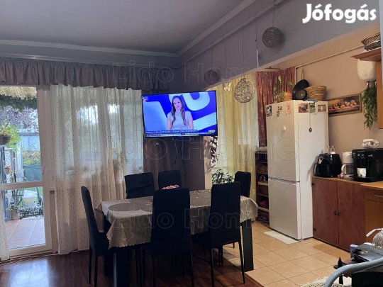 Eladó Siófokon belvárosi, 80 m2-es összkomfortos sorházi lakás