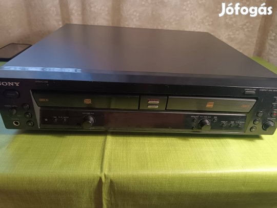 Eladó Sony Duál Cd Rw- play professional (Eladva)