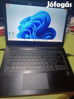 Eladó Sony waio 14,1 érintő kijelzős laptop.