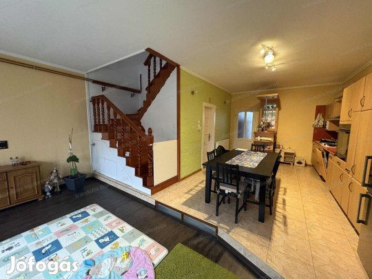 Eladó Sorház Gyulán!
