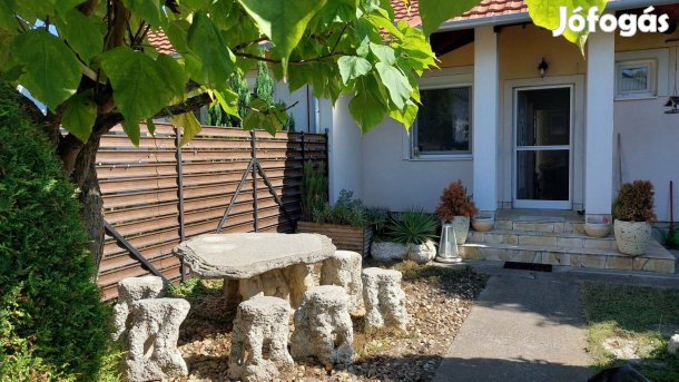 Eladó Sorházi Lakás Pákozd