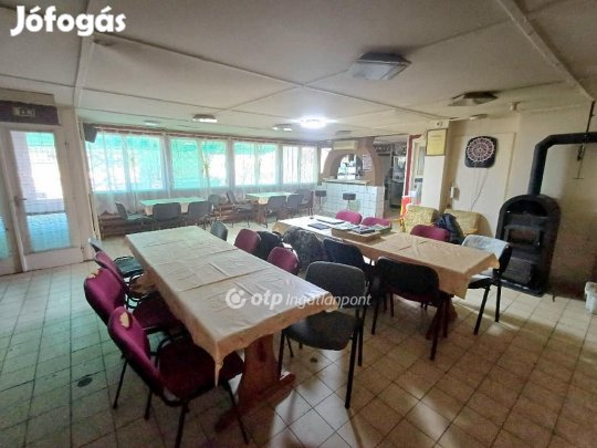 Eladó Söröző, Csávoly