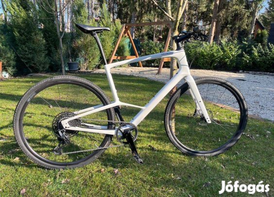 Eladó Specialized Sirrus X 6.0 Full Carbon XL