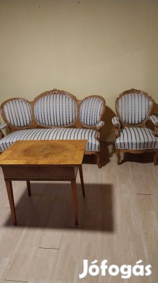 Eladó Szalongarnitúra