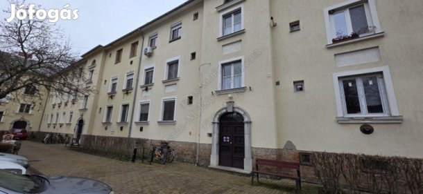 Eladó Társasházi lakás - Hódmezővásárhely