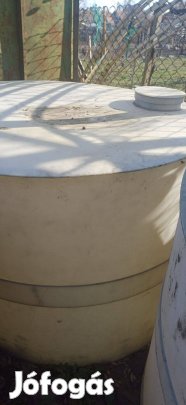 Eladó Tartály