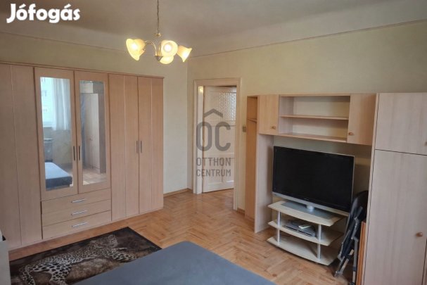Eladó Tégla Lakás a 10. Kerületben!