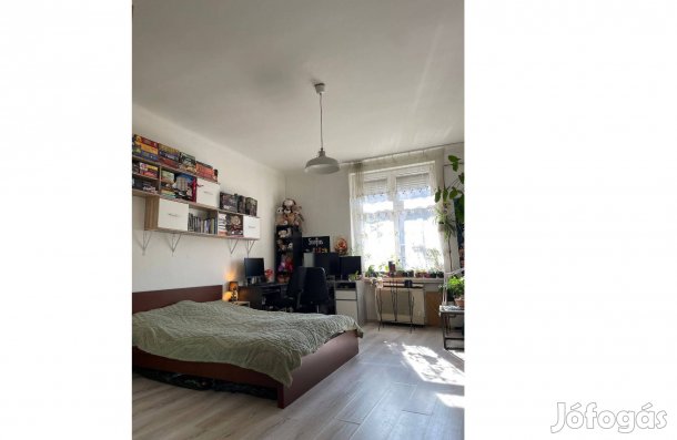 Eladó Tégla lakás az István utcában - ikerlakás