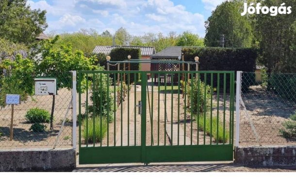 Eladó Telek Tápiószőlősön!