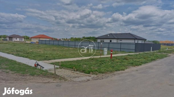 Eladó Telek, Deszk 26.900.000 Ft