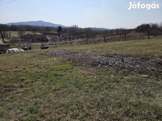 Eladó Telek, Szegi 7.900.000 Ft