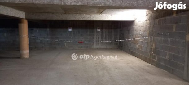 Eladó Teremgarázs, Pécs