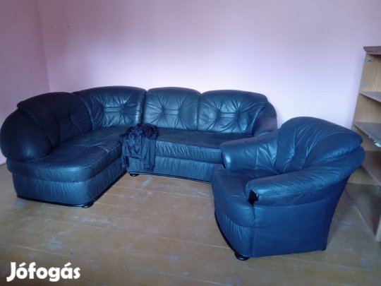 Eladó Tutto Mobilli és egyéb bútorok