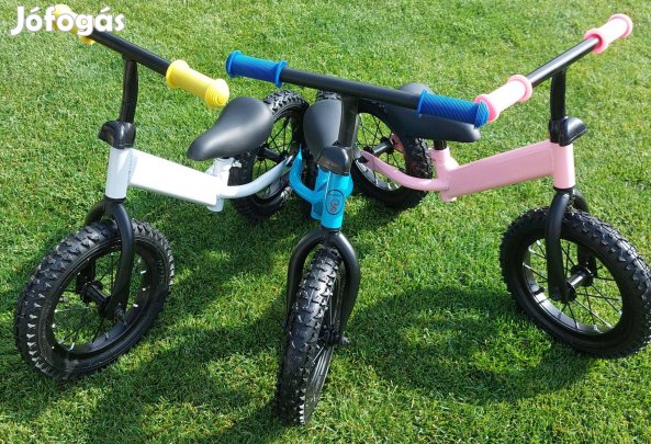 Eladó Új Futó Tanuló Bicikli Kerékpár A Gyerek Nevével Futóbicikli
