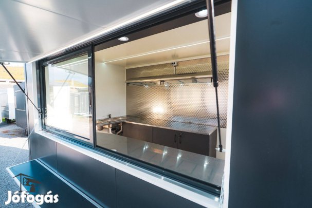 Eladó Új kulcsrakész 3m Food Truck Büfékocsi (Készleten)