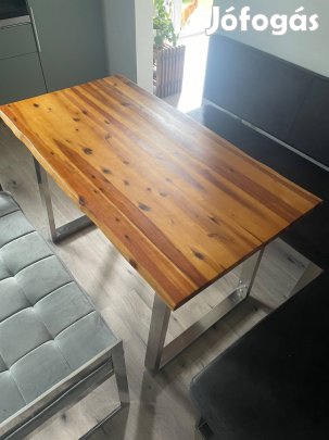 Eladó Ürömön akácfa-acél étkező asztal