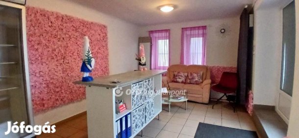 Eladó Üzlethelyiség, Budapest 9. ker.