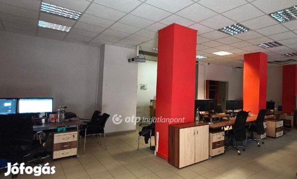 Eladó Üzlethelyiség, Dunaújváros