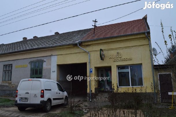 Eladó Üzlethelyiség, Igal