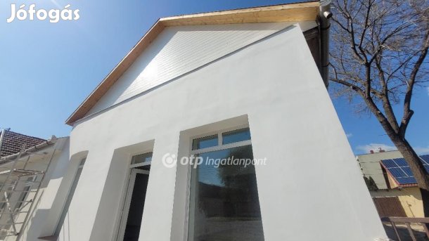 Eladó Üzlethelyiség, Jászberény