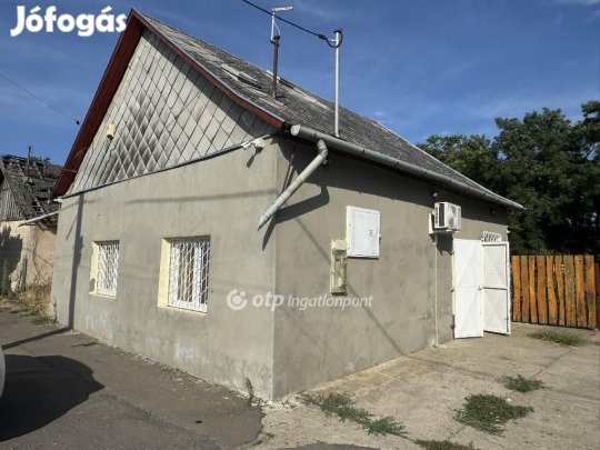 Eladó Üzlethelyiség, Kunmadaras