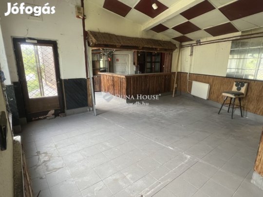 Eladó Üzlethelyiség, Lovasberény