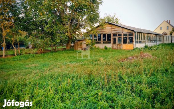 Eladó Üzlethelyiség, Sárszentmihály 44.900.000 Ft