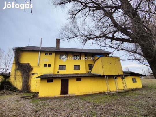 Eladó Üzlethelyiség, Sülysáp