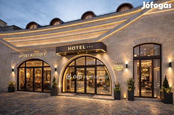 Eladó Üzlethelyiség, Székesfehérvár