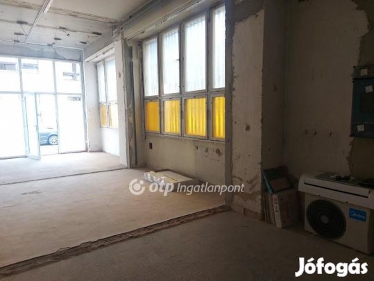 Eladó Üzlethelyiség, Szigetvár