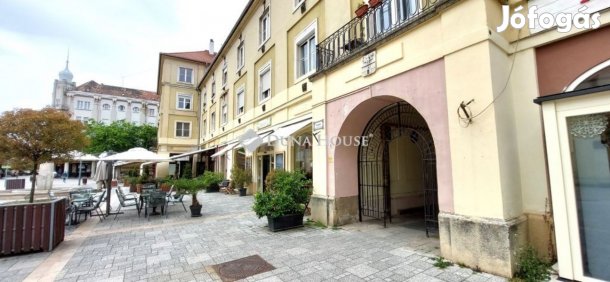 Eladó Üzlethelyiség, Szombathely