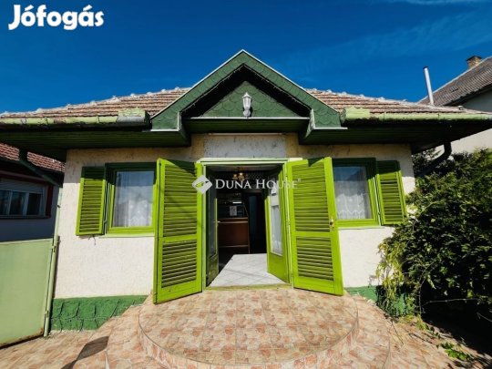 Eladó Üzlethelyiség, Tápiószecső