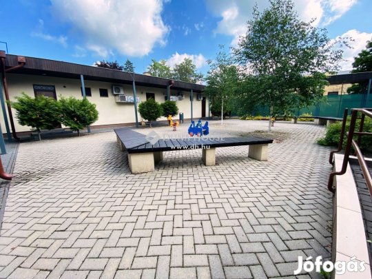 Eladó Üzlethelyiség, Tápiószecső