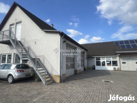 Eladó Üzlethelyiség, Telephely, Dunaújvárosban