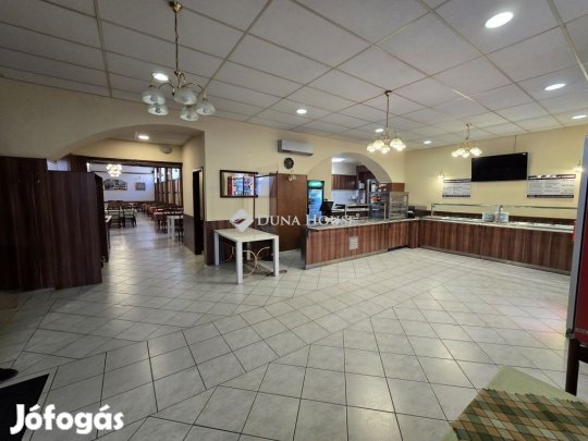 Eladó Üzlethelyiség, Veszprém
