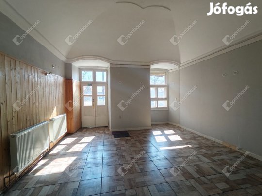 Eladó Üzlethelység Szombathely!