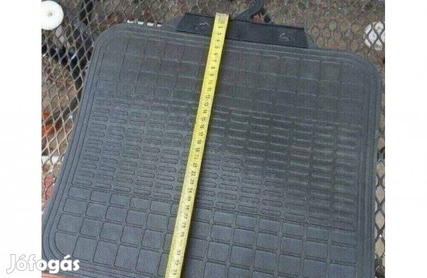 Eladó Vadi új Autóba való gumi szőnyeg pár