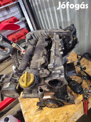 Eladó Vectra hengerfej/szeleptömb